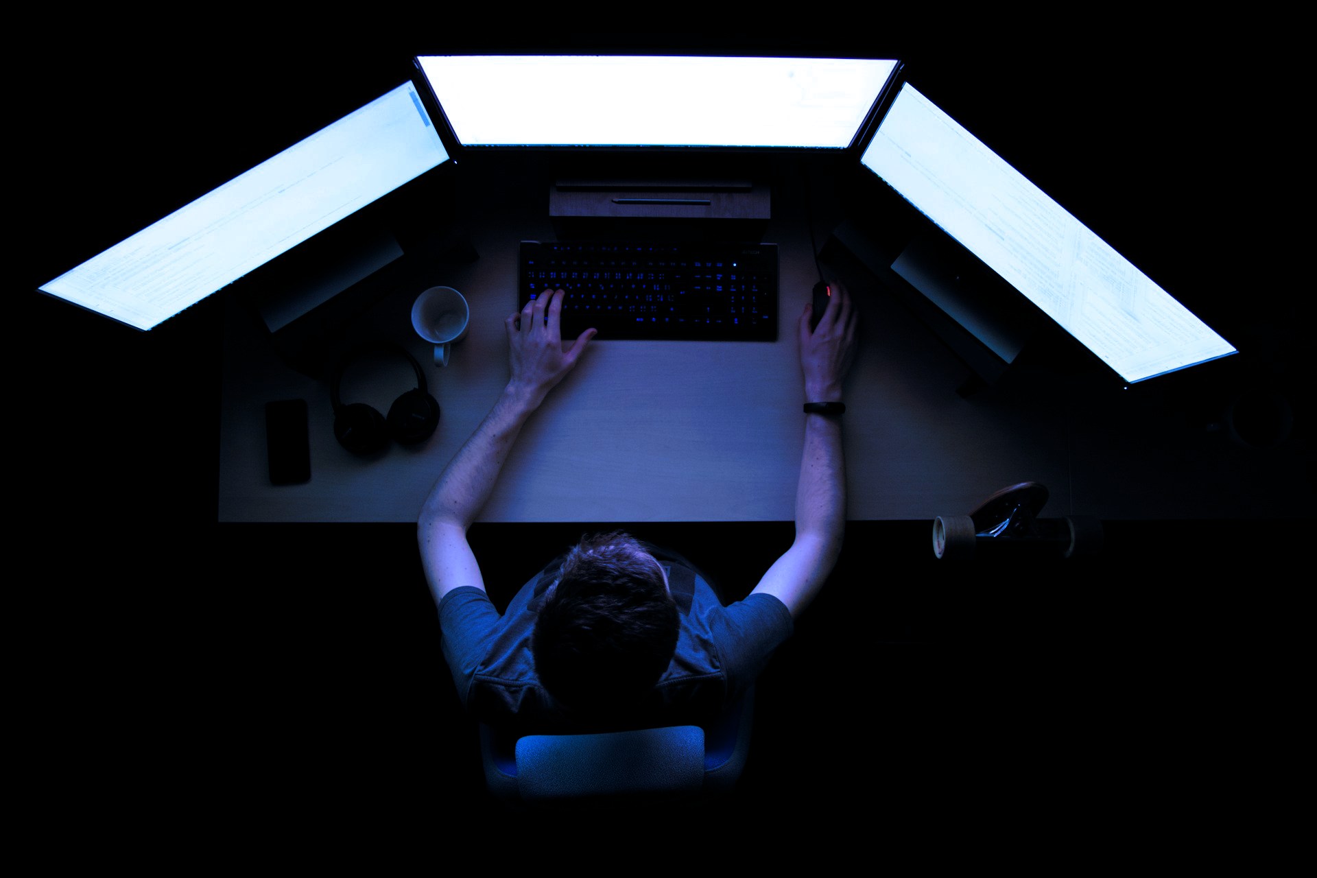 Programador en su computadora